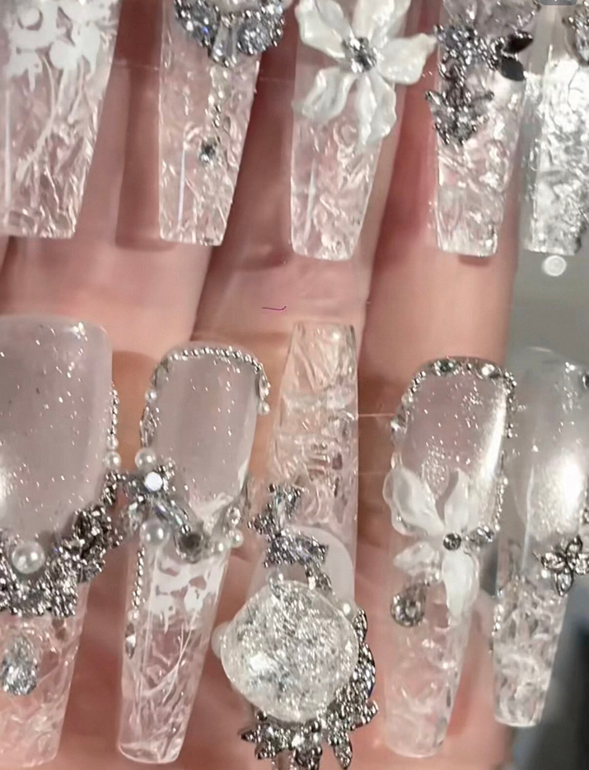 Glazed ice through cat's eye ice flower pure hand-worn armor high luxury gold temperament white removable nail patch