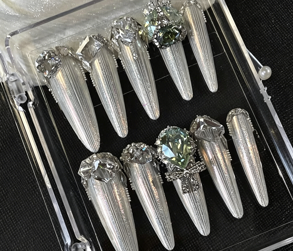 Luxury bridal nails: handmade custom press-on nails, high-end luxury removable nail art