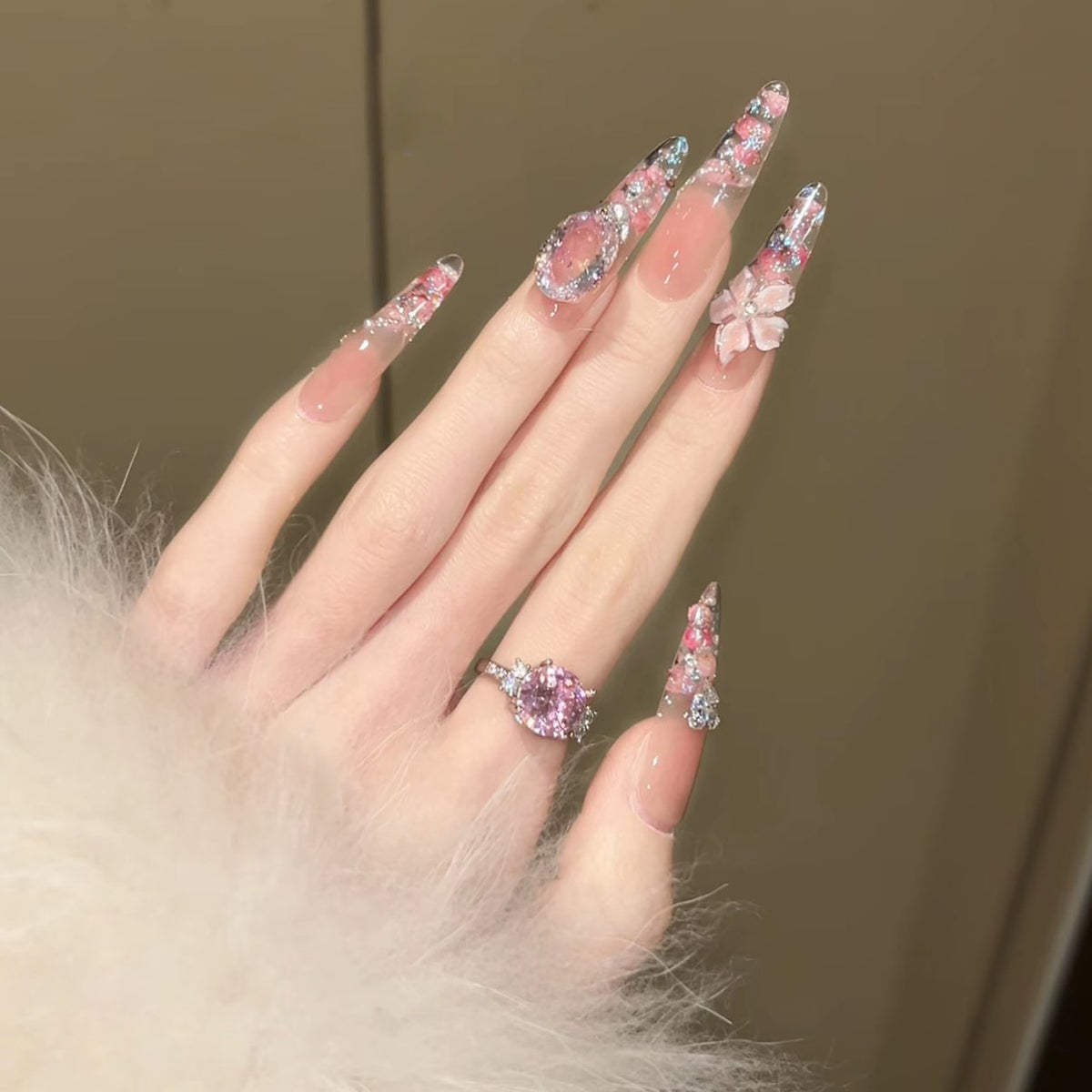 Handmade wearable nail art heavy industry golden wings flowing hemp classy design