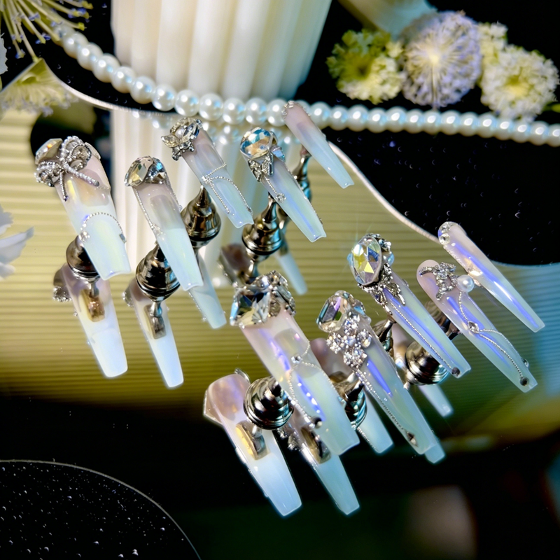 Light pink gradual change blue aurora noble daughter cool feeling full zircon diamond handmade wear nail custom nail manicure