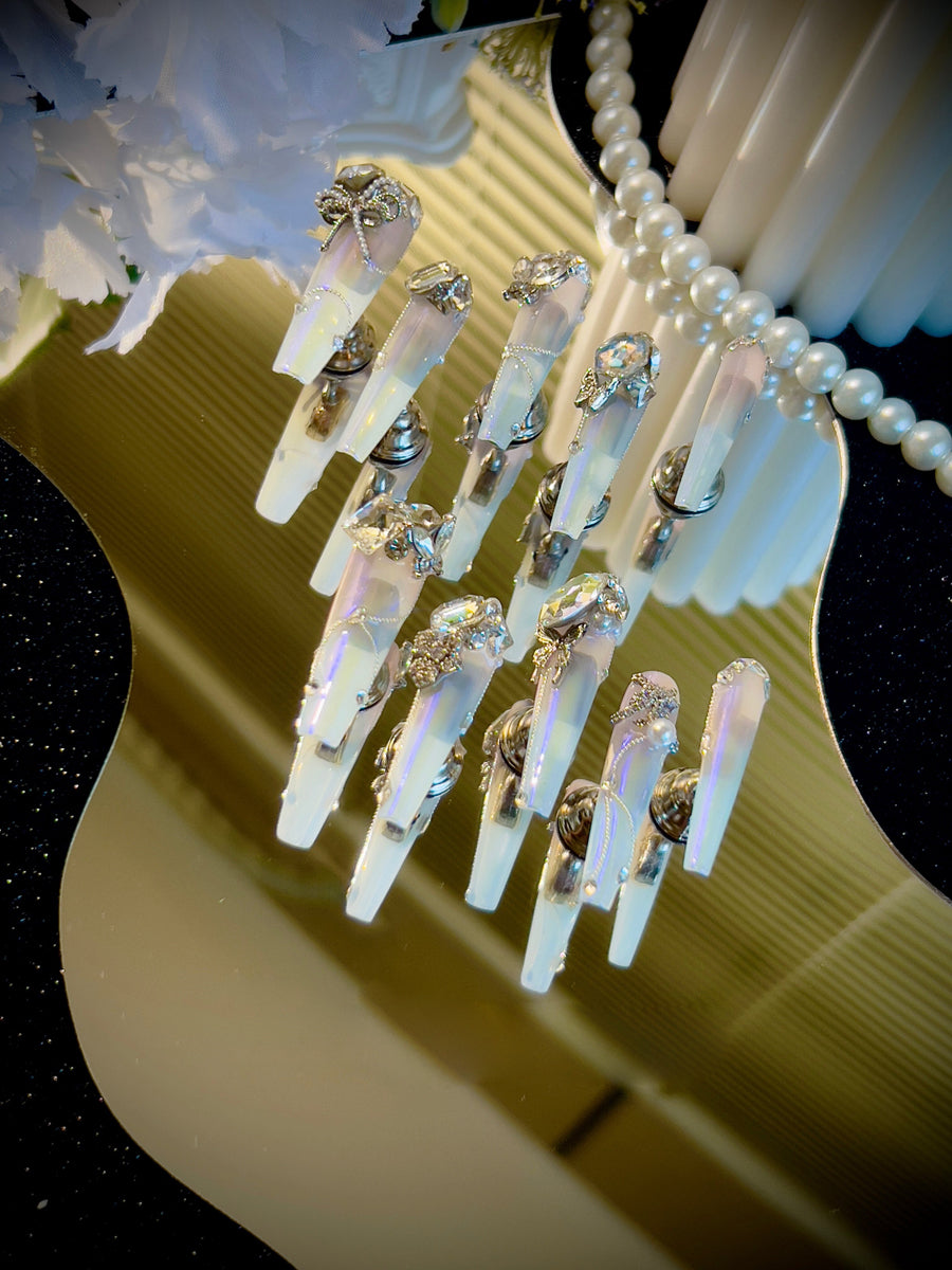 Light pink gradual change blue aurora noble daughter cool feeling full zircon diamond handmade wear nail custom nail manicure
