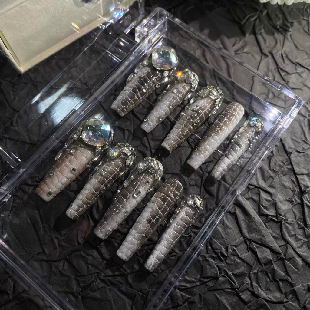 Himalayan crocodile pattern accessible luxury zircon k9 diamond classy handmade wearable nails personalized detachable nails manicure nails