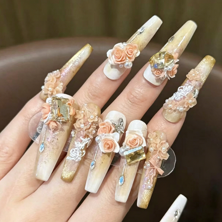 Handmade press-on nails: premium quality, ready-to-wear, removable, and exquisitely crafted