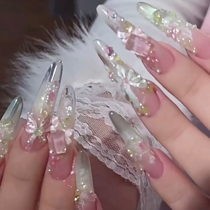 Ice flower gentle white pure desire side light cat eye hand pinch three-dimensional ice flower zircon wear armor