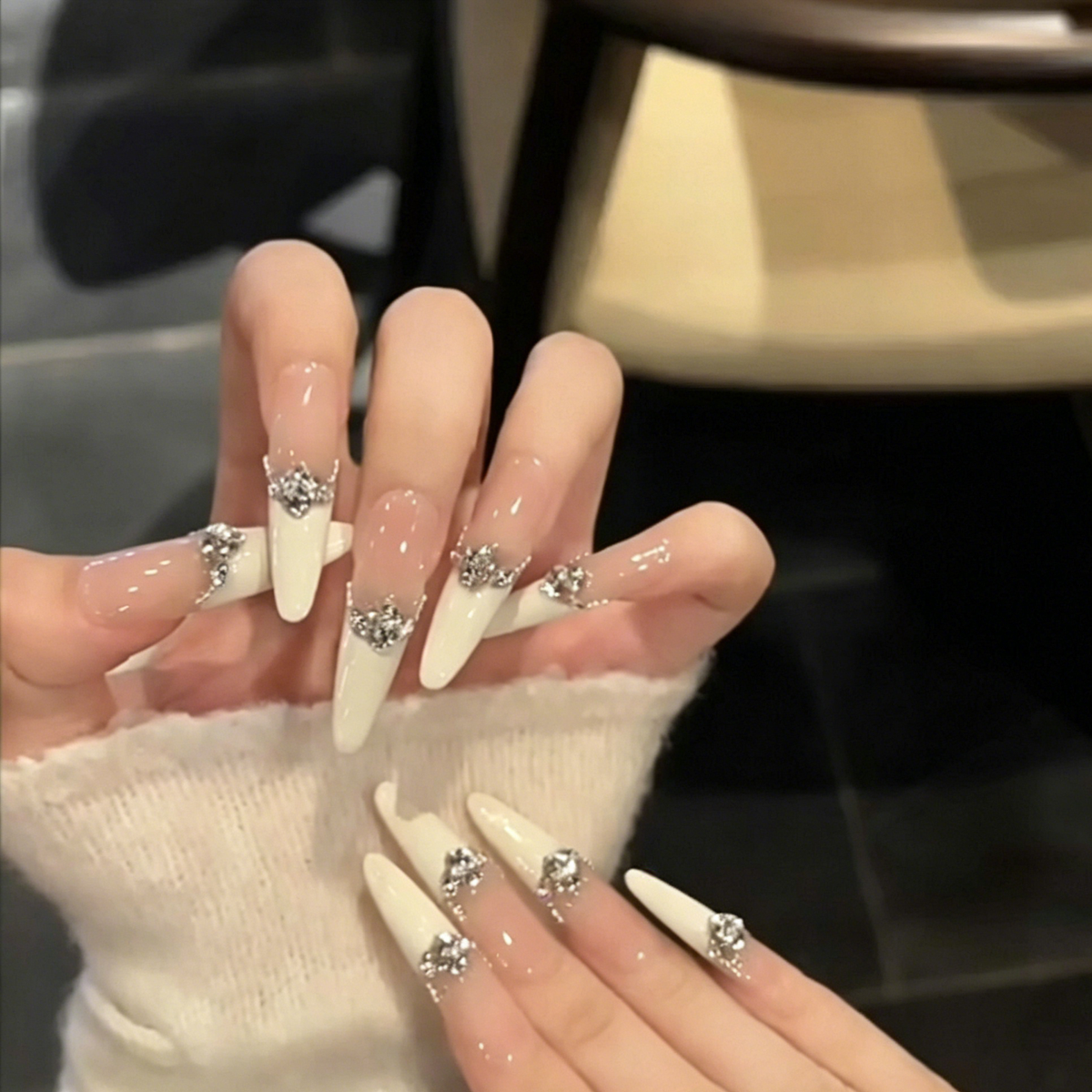 High-end, soft, milky white, french-style, exquisite, diamond-studded chain, accessible luxury, long, handmade press-on nails