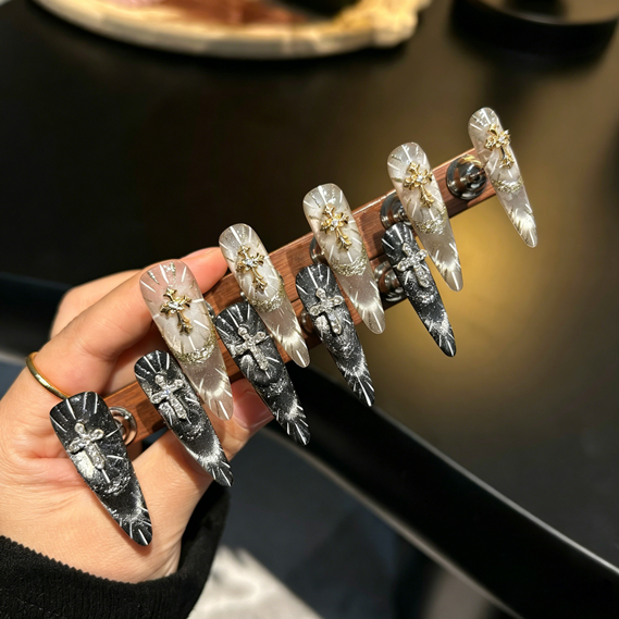 Halloween light luxury handmade cat eye wearable nails dark holy light mysterious atmosphere wearable manicure